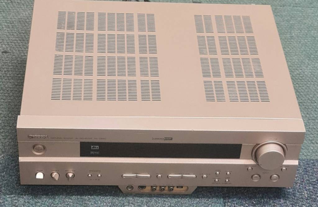 Amplifiers & Processors Yamaha RXV520 A/v Reciever Powerewd Amp for